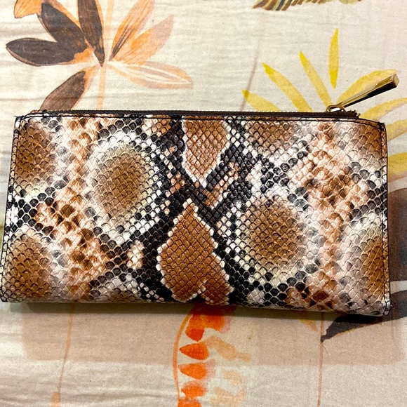 Aldo Wallet - Picture 2 of 11